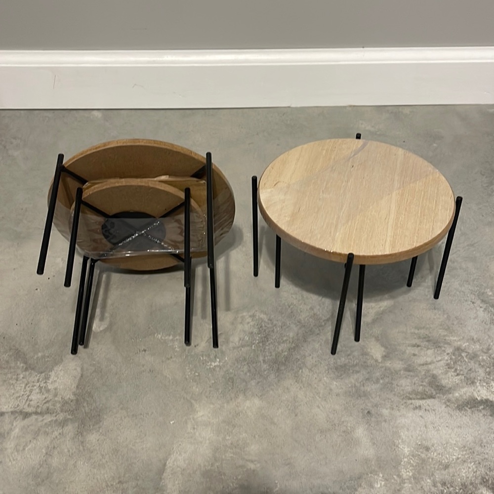 Decor stands